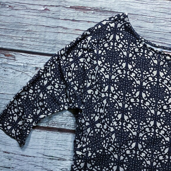 Juicy Couture Womens Dress size M Multicolor Pullover T-Shirt Soft Rayon Stretch - Picture 3 of 7